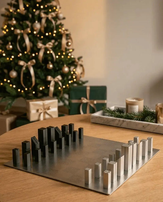 Idées cadeaux de Noël premium : le jeu d’échecs design en aluminium Angle Parfait - Angle Parfait